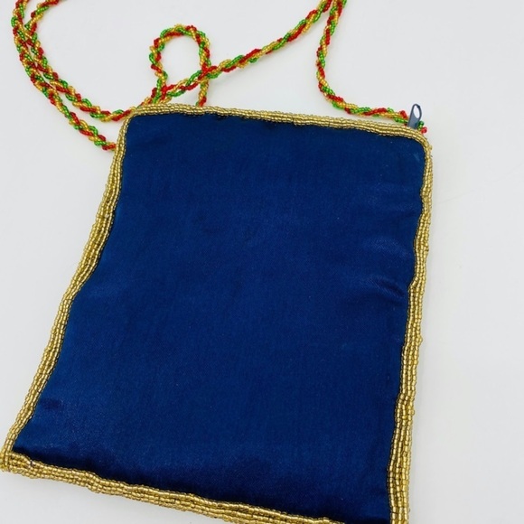 CMarie Holiday Holly Berry Beaded crossbody Bag - Picture 8 of 14